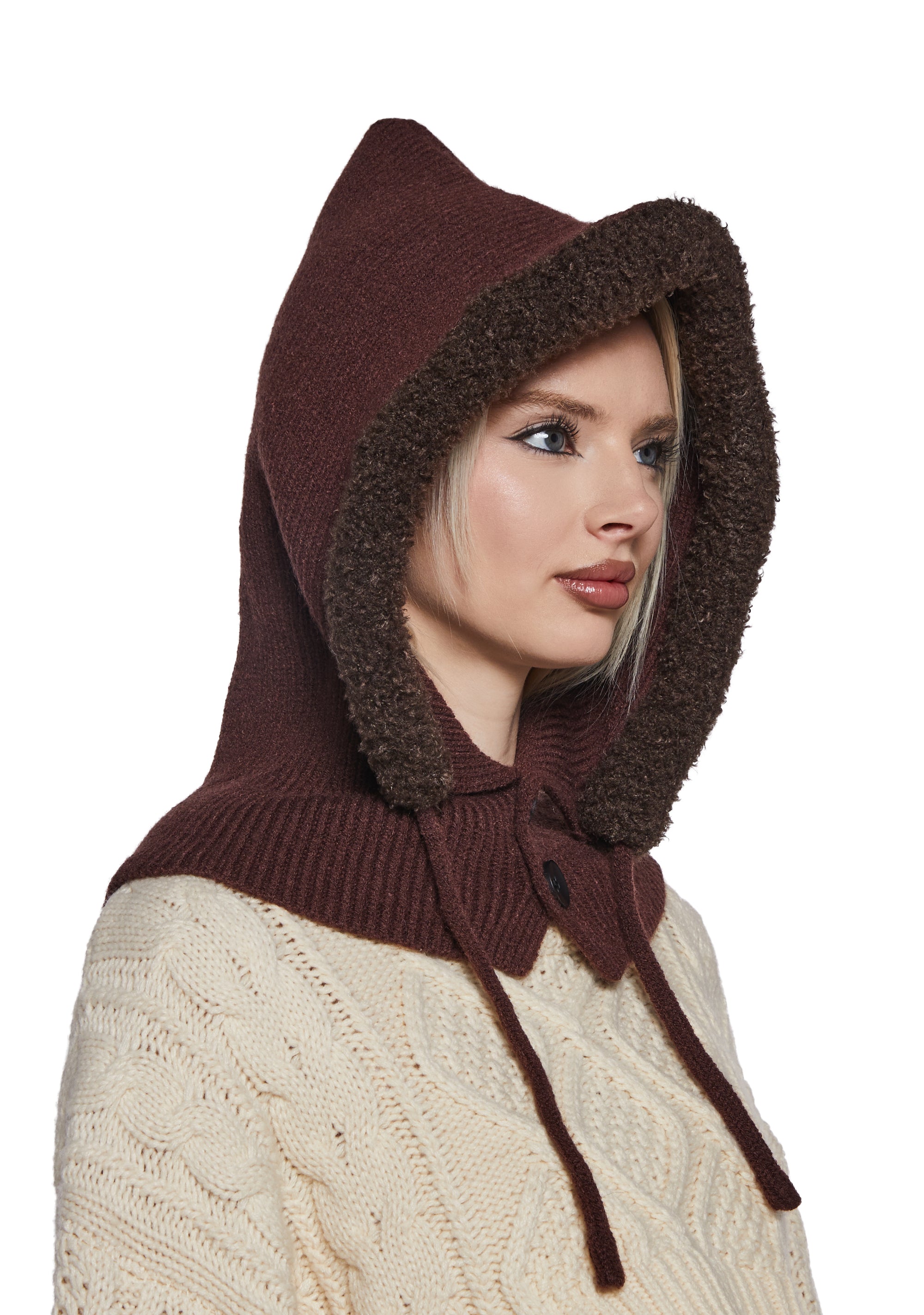 Alternative view of Winter Quest Hood